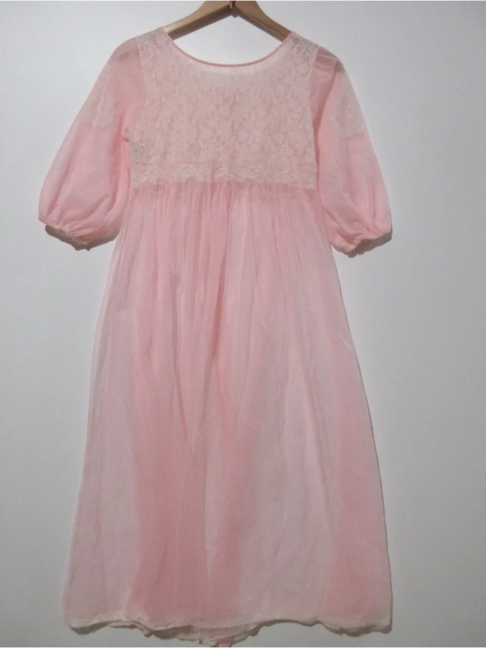 Vintage Miss Elaine Pink Peignoir Dressing Gown Sheer Lace Puff Sleeves Small